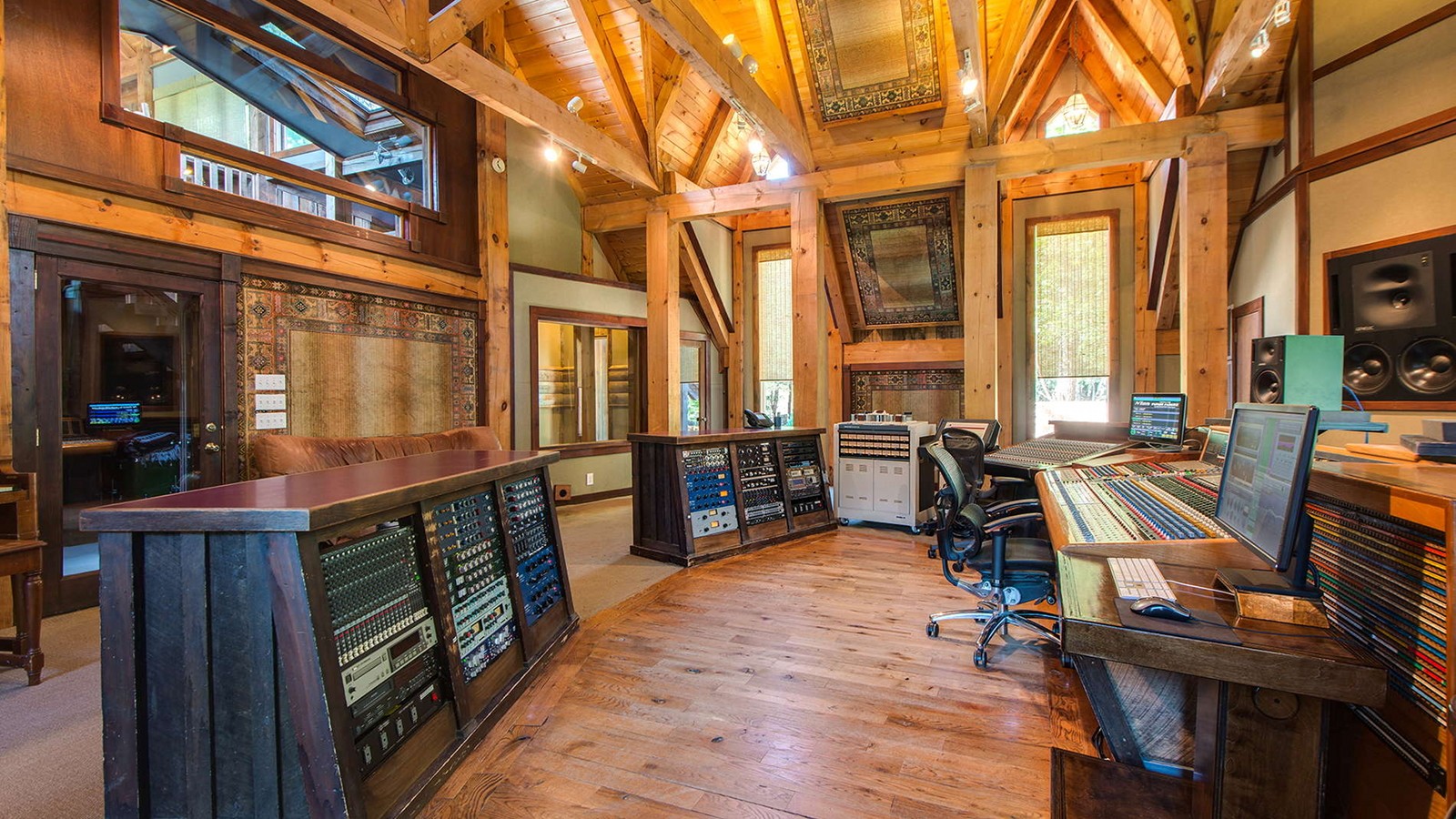 Dark Horse Recording Recording Studio, United States | Gallery Template |  Miloco